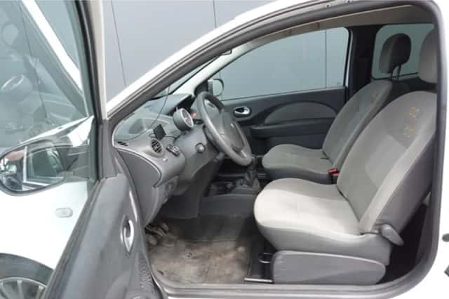 Renault Twingo (2011) thumbnail 5
