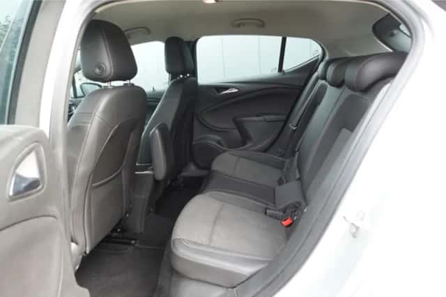 Opel Astra (2016) thumbnail 6