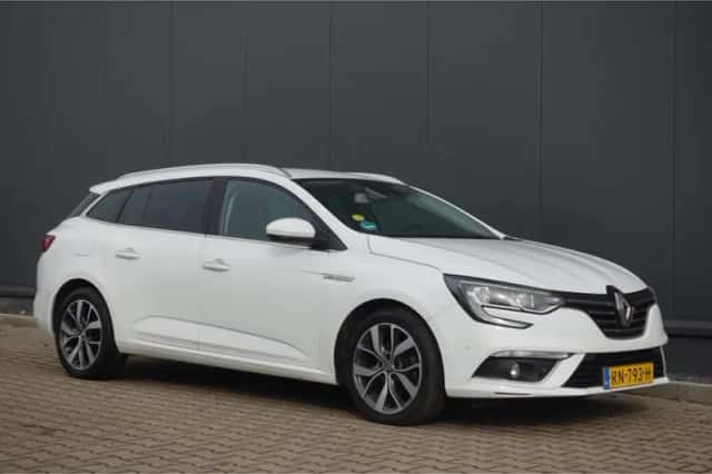 Renault Mégane (2018) thumbnail 3