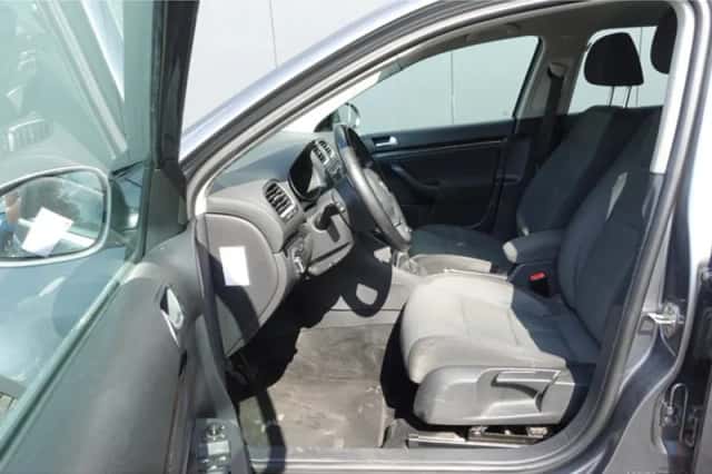 Volkswagen Golf (2011) thumbnail 5
