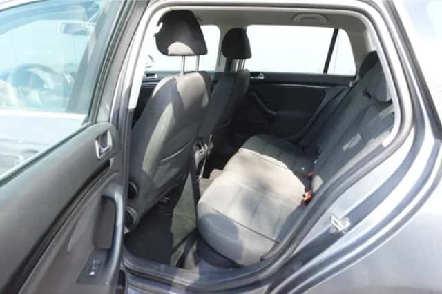 Volkswagen Golf (2011) thumbnail 6