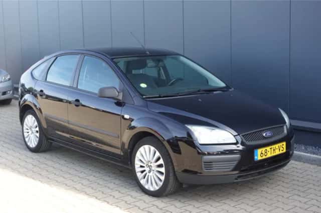 Ford Focus (2006) thumbnail 2