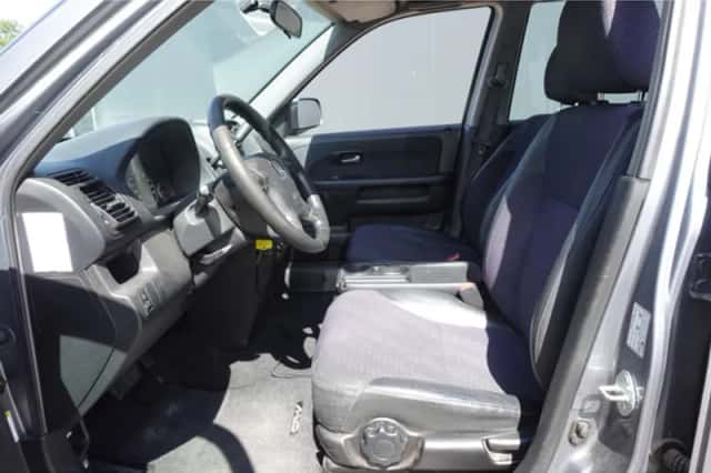 Honda CR-V (2004) thumbnail 5