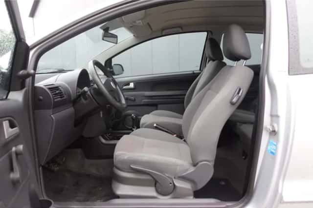 Volkswagen Fox (2008) thumbnail 2
