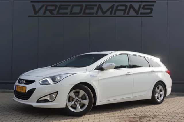 Hyundai i40 (2011) thumbnail 1