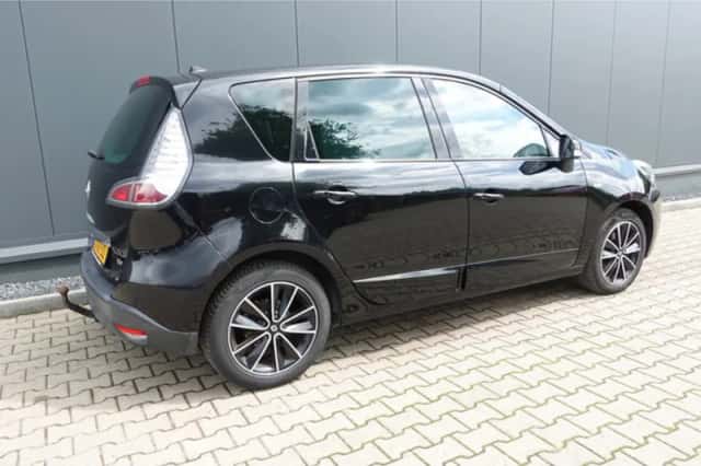 Renault Scénic (2013) thumbnail 3