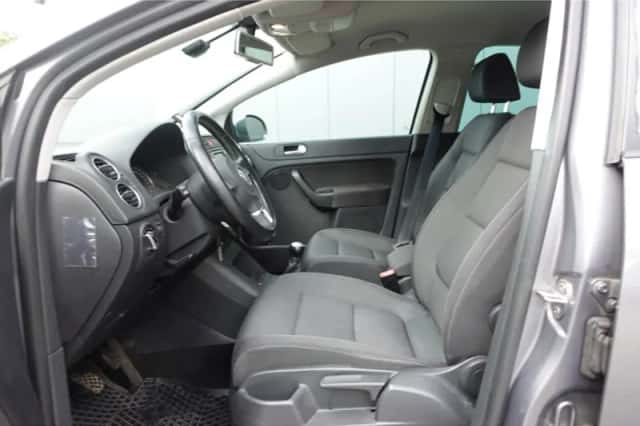 Volkswagen Golf (2011) thumbnail 5