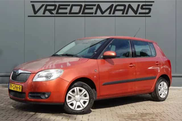 Škoda Fabia (2008) thumbnail 1
