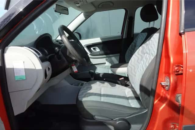 Škoda Fabia (2008) thumbnail 5