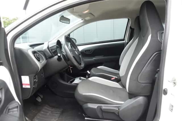 Toyota Aygo (2014) thumbnail 5