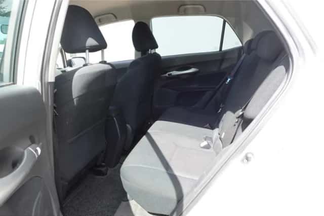 Toyota Auris (2011) thumbnail 6