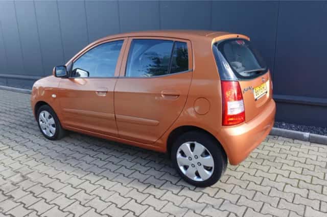 Kia Picanto (2004) thumbnail 2