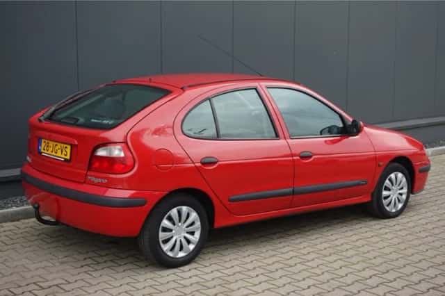Renault Mégane (2002) thumbnail 3