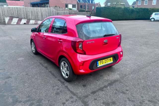 Kia Picanto (2017) thumbnail 6