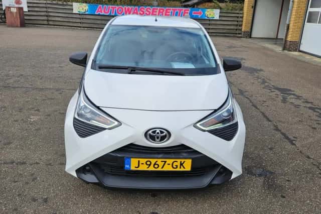 Toyota Aygo (2020) thumbnail 3