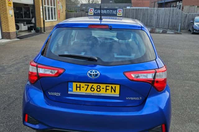 Toyota Yaris (2020) thumbnail 5