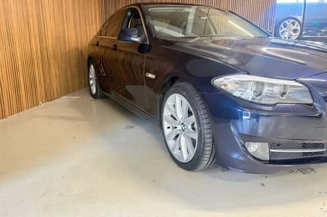 BMW 5-Serie (2010) thumbnail 2