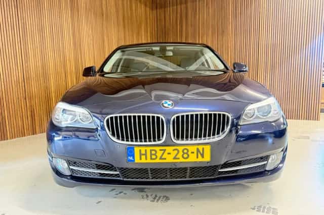 BMW 5-Serie (2010) thumbnail 3
