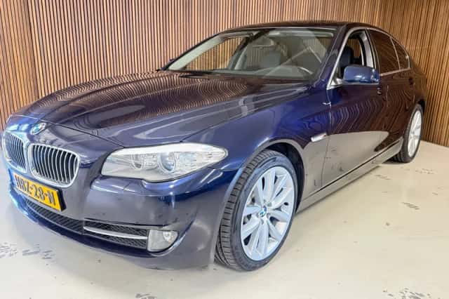 BMW 5-Serie (2010) thumbnail 4
