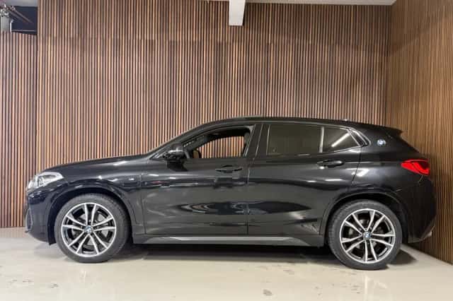 BMW X2 (2018) thumbnail 6