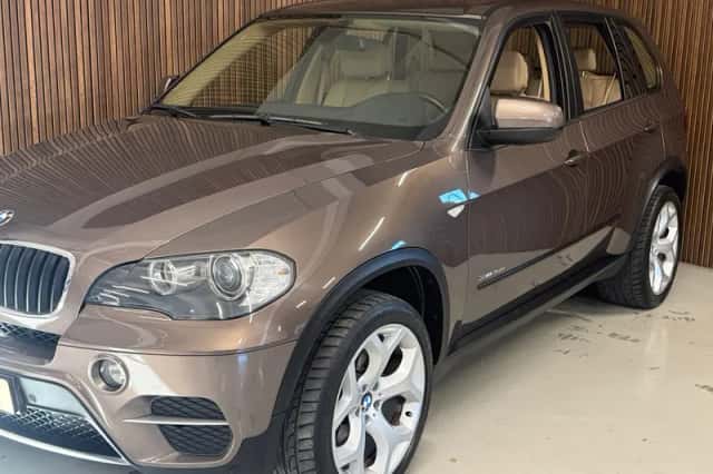 BMW X5 (2010) thumbnail 3