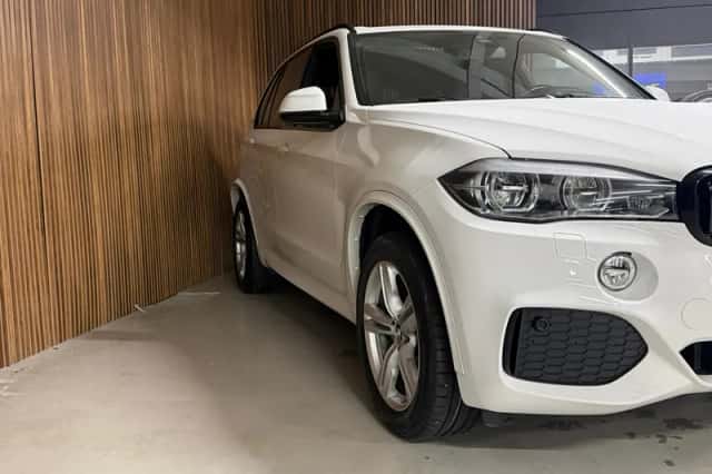 BMW X5 (2017) thumbnail 3