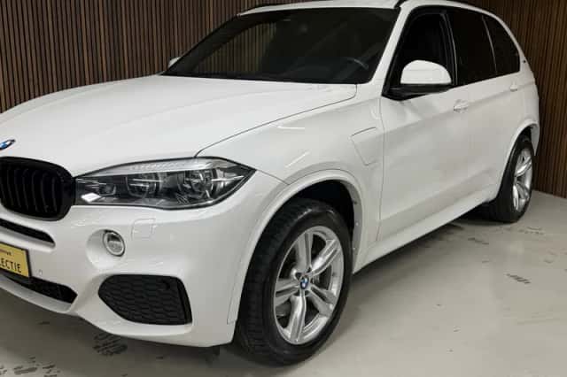 BMW X5 (2017) thumbnail 4