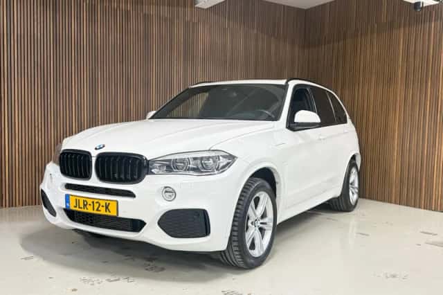 BMW X5 (2017) thumbnail 5