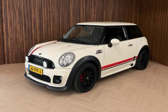 MINI John Cooper Works (2011) thumbnail 1