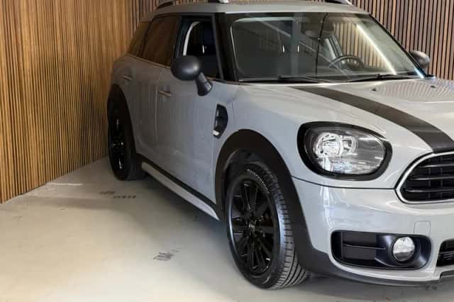 MINI Countryman (2018) thumbnail 3