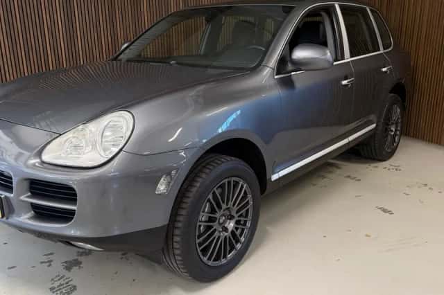 Porsche Cayenne (2003) thumbnail 5