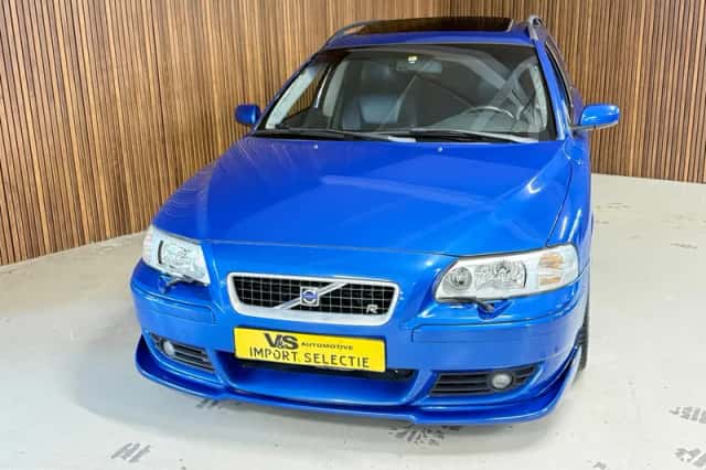 Volvo V70 (2006) thumbnail 3