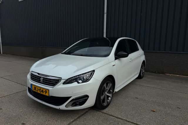 Peugeot 308 (2015) thumbnail 1