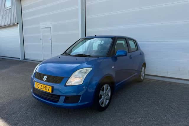 Suzuki Swift (2008) thumbnail 1