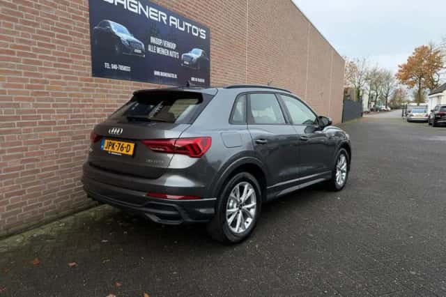 Audi Q3 (2023) thumbnail 4