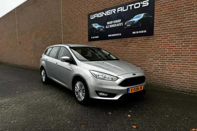 Ford Focus (2017) thumbnail 1