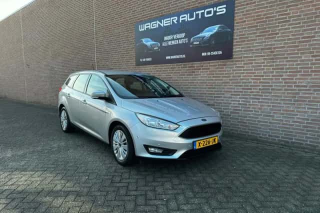 Ford Focus (2017) thumbnail 3