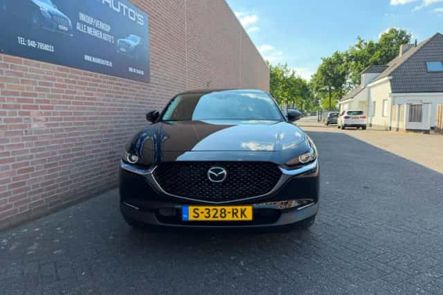 Mazda CX-30 (2023) thumbnail 2