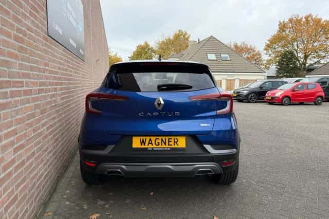Renault Captur (2021) thumbnail 5