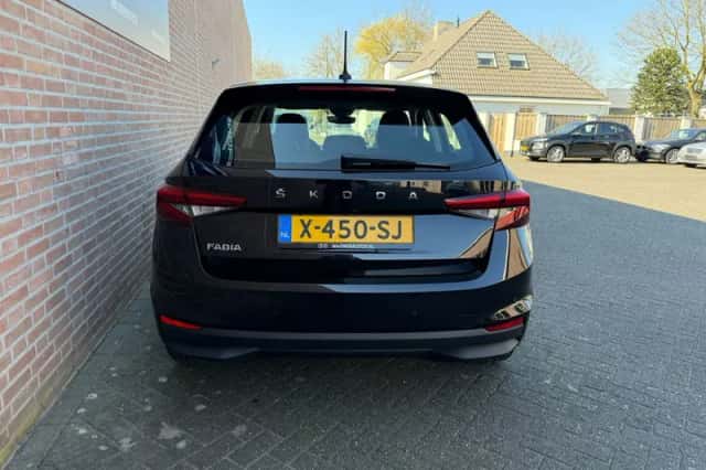 Škoda Fabia (2022) thumbnail 5