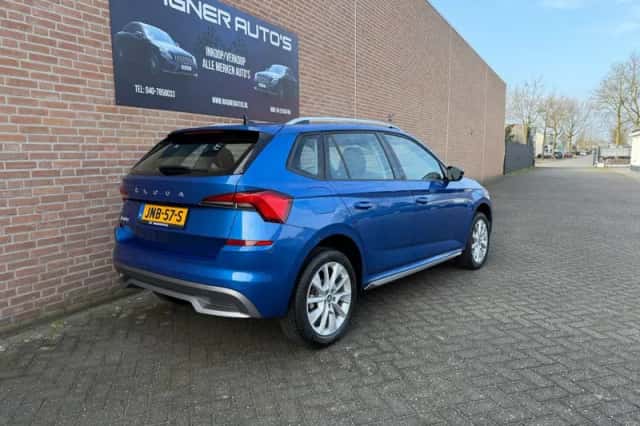 Škoda Kamiq (2023) thumbnail 4