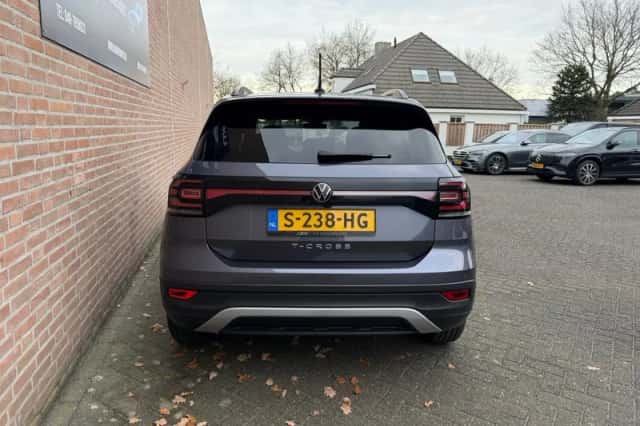 Volkswagen T-Cross (2022) thumbnail 5