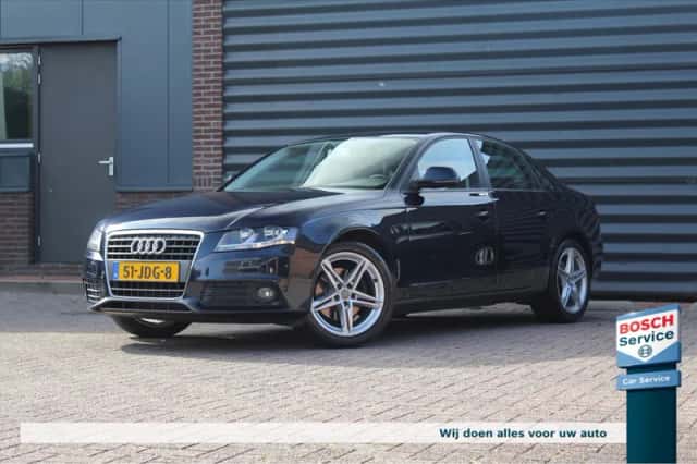 Audi A4 (2009) thumbnail 2