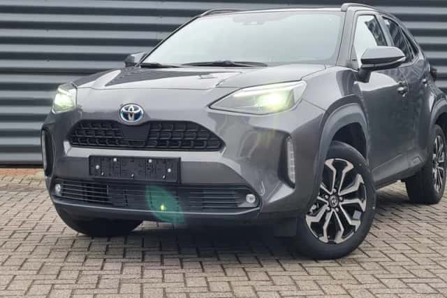 Toyota Yaris Cross (2024) thumbnail 3