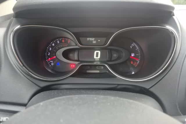Renault Captur (2017) thumbnail 6