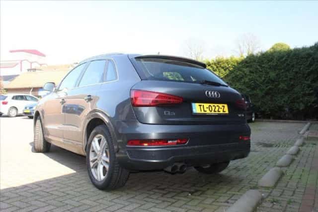 Audi Q3 (2018) thumbnail 2