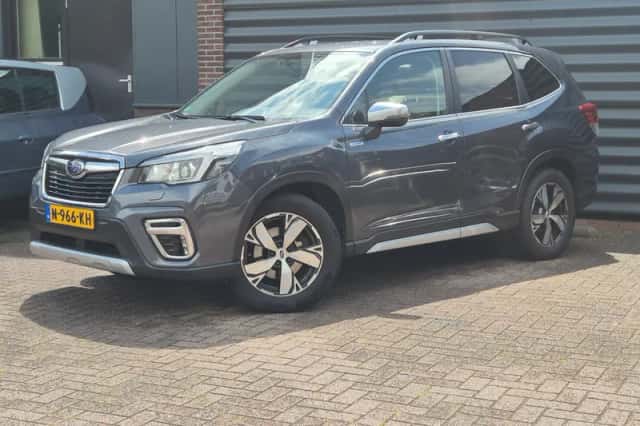 Subaru Forester (2020) thumbnail 2