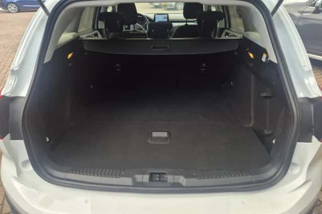 Ford Focus (2020) thumbnail 6