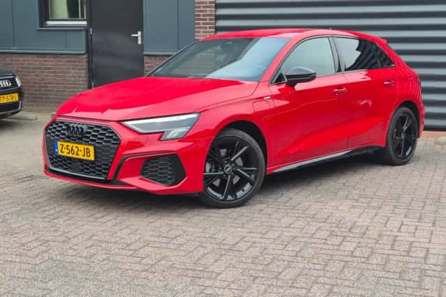 Audi A3 (2022) thumbnail 2