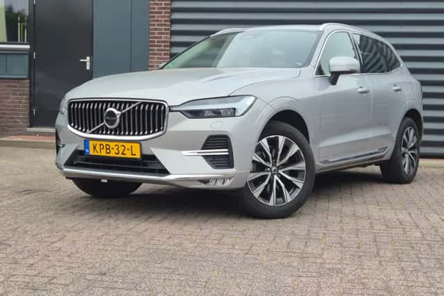 Volvo XC60 (2022) thumbnail 1